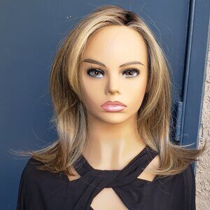 CHLOE "V" Wig, Belle Tress, Sunkissed Almond - R, HAND TIED, Ear to ear lace,NEW